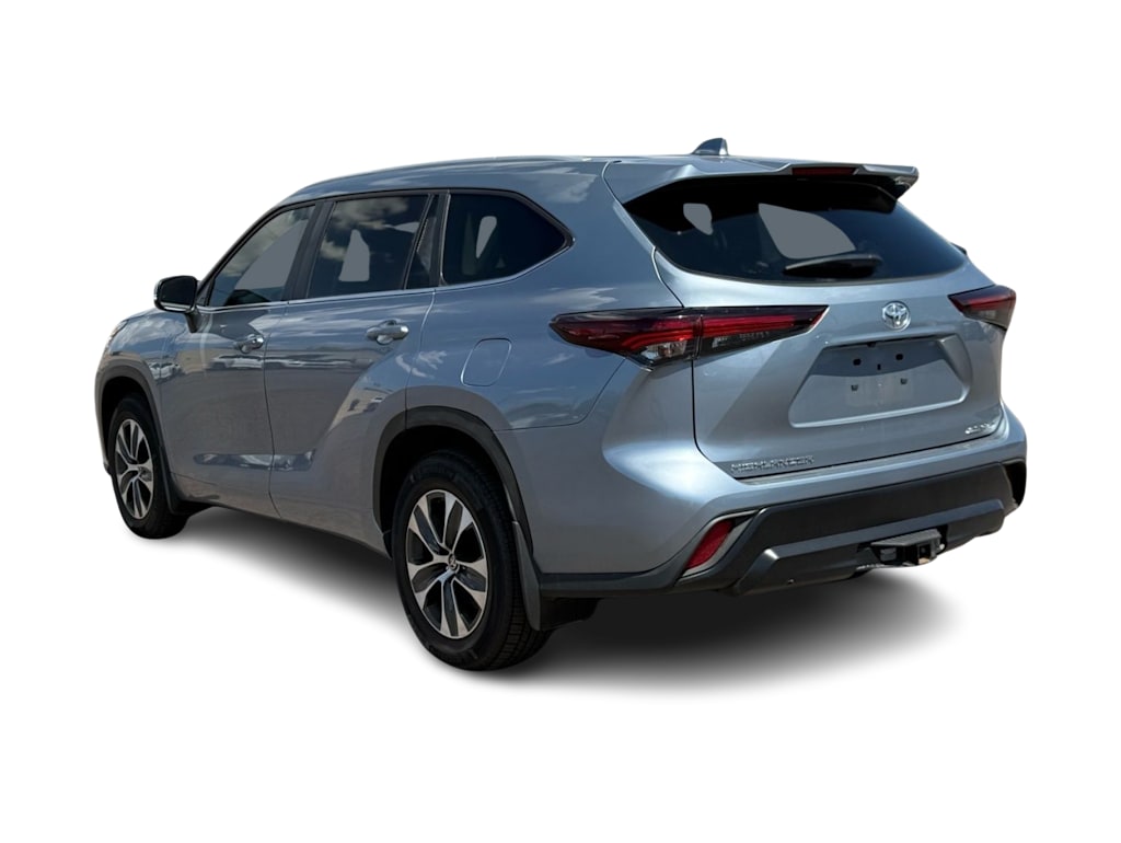 Thumbnail: 2024 Toyota Highlander - 3