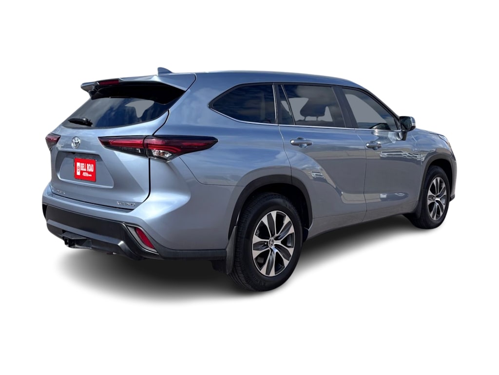 Thumbnail: 2024 Toyota Highlander - 15