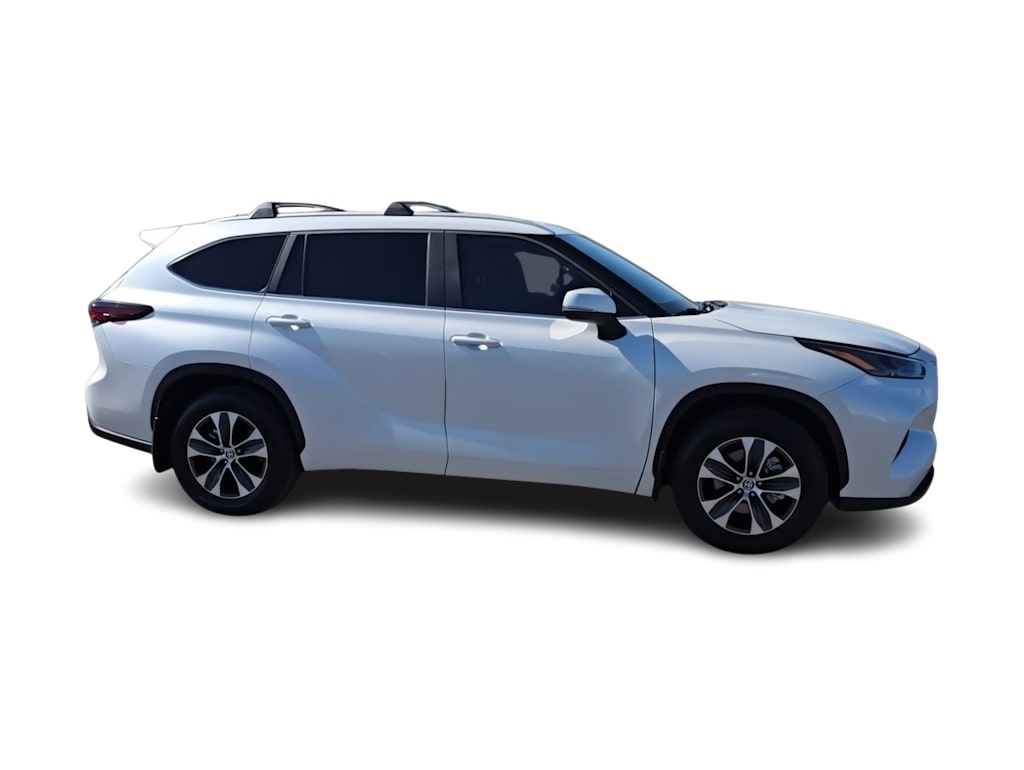 Thumbnail: 2025 Toyota Highlander - 20