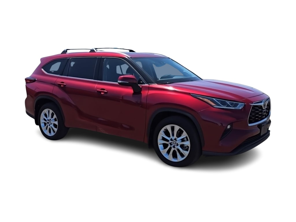 Thumbnail: 2023 Toyota Highlander - 19