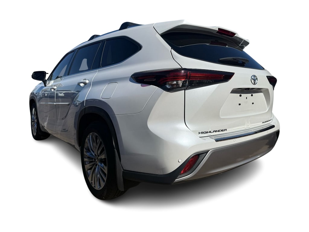 Thumbnail: 2024 Toyota Highlander - 2