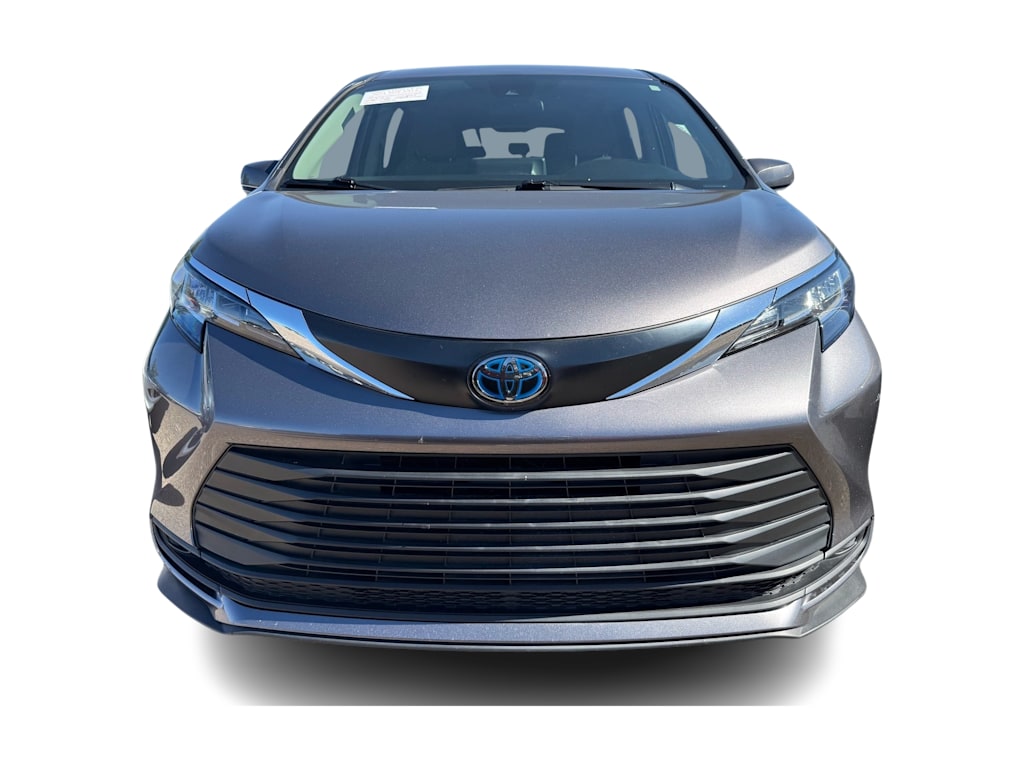 Thumbnail: 2022 Toyota Sienna - 3