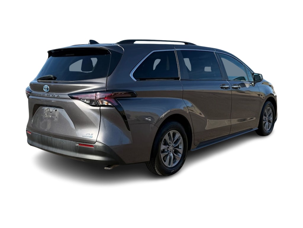 Thumbnail: 2024 Toyota Sienna - 15