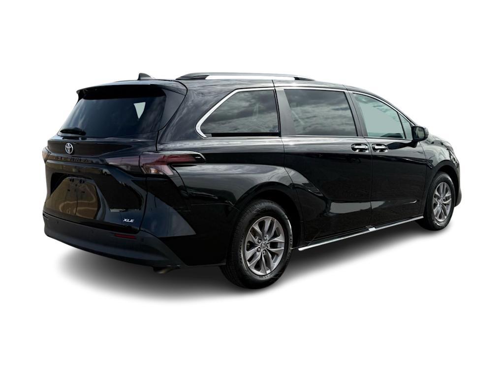 Thumbnail: 2025 Toyota Sienna - 13