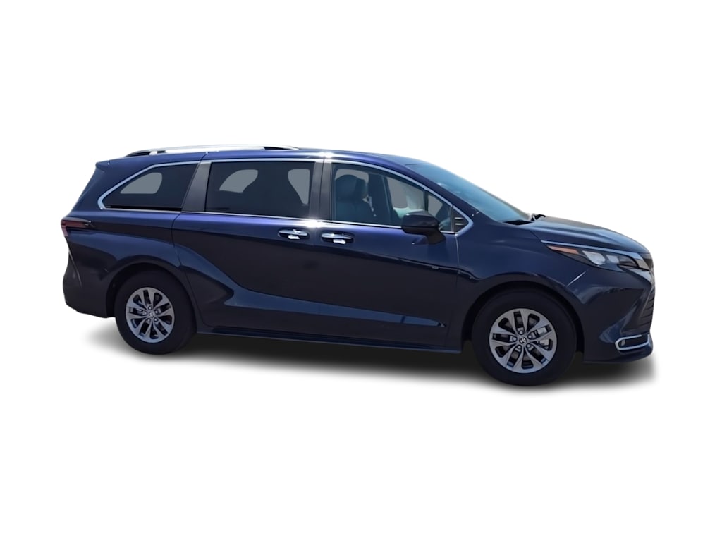 Thumbnail: 2024 Toyota Sienna - 21