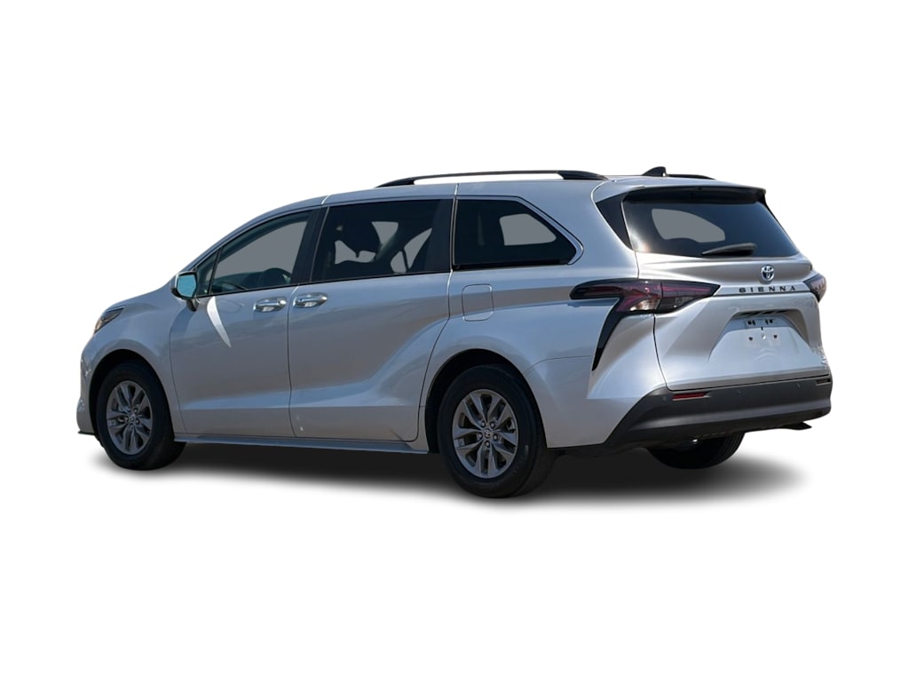 Thumbnail: 2024 Toyota Sienna - 4