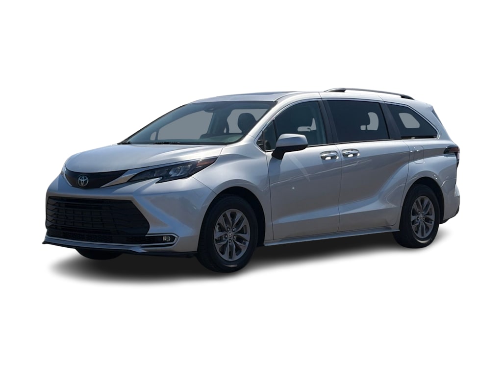 Thumbnail: 2024 Toyota Sienna - 3