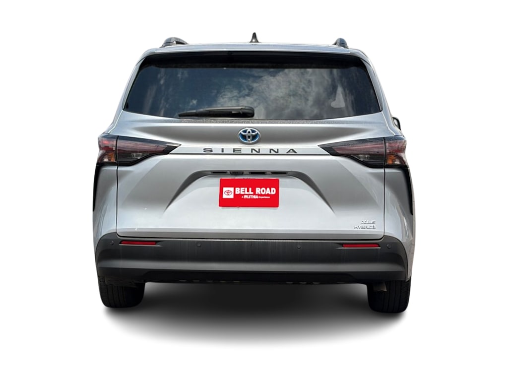 Thumbnail: 2024 Toyota Sienna - 4