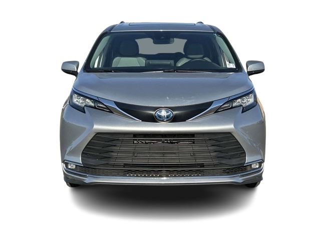 2023 Toyota Sienna XLE 6