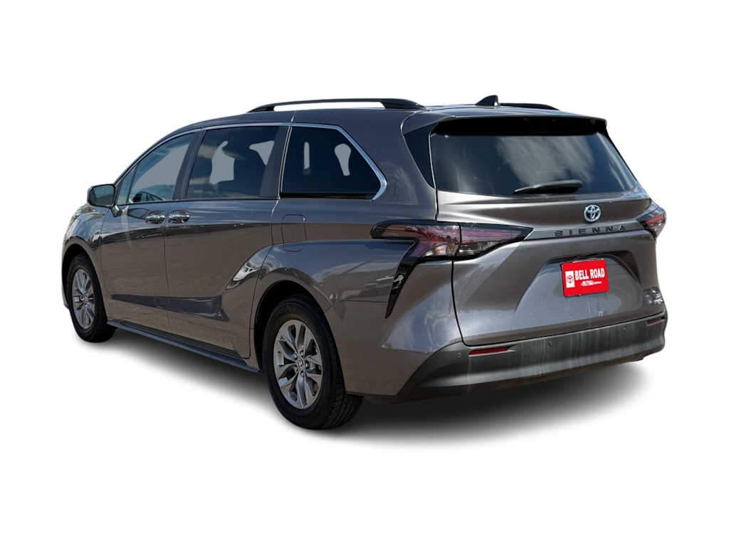 Thumbnail: 2024 Toyota Sienna - 4