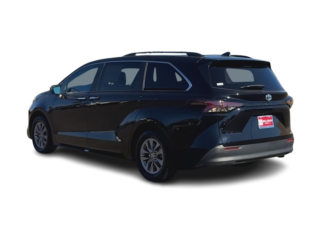 Thumbnail: 2024 Toyota Sienna - 3