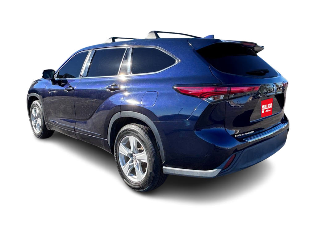 Thumbnail: 2021 Toyota Highlander - 3