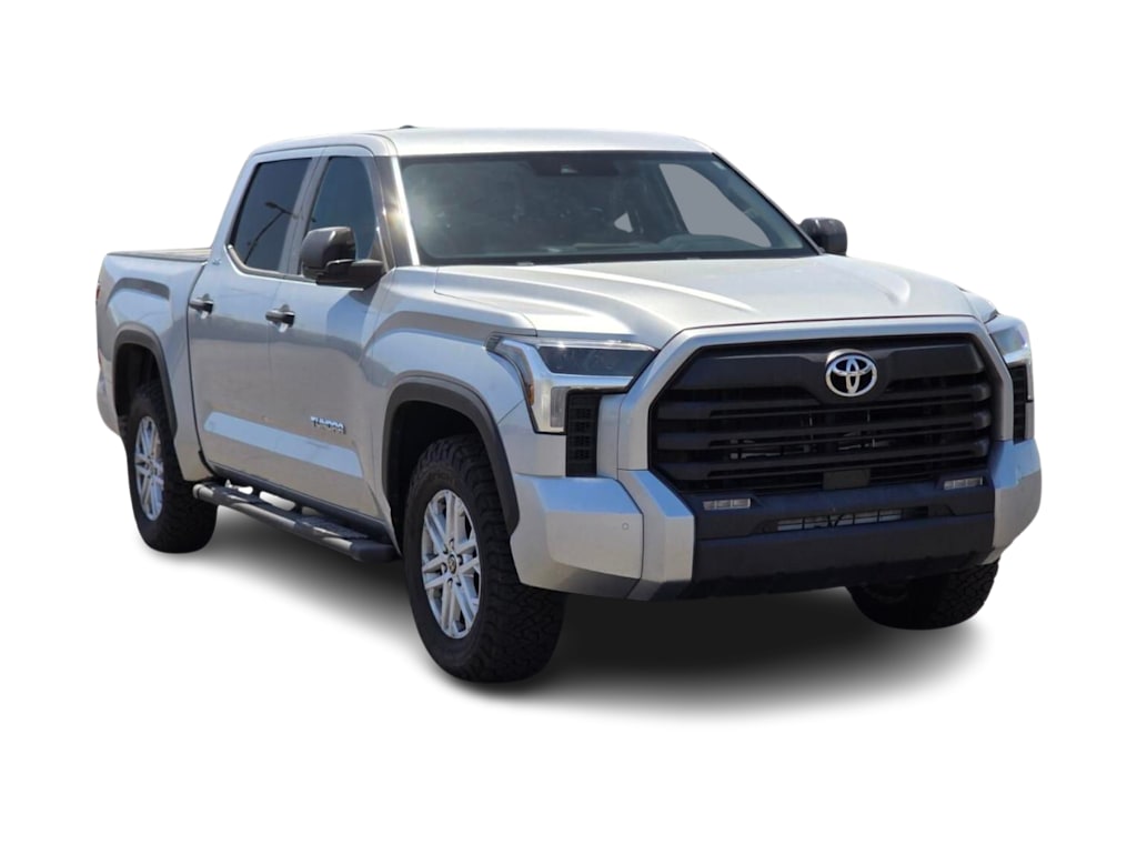 Thumbnail: 2022 Toyota Tundra - 16