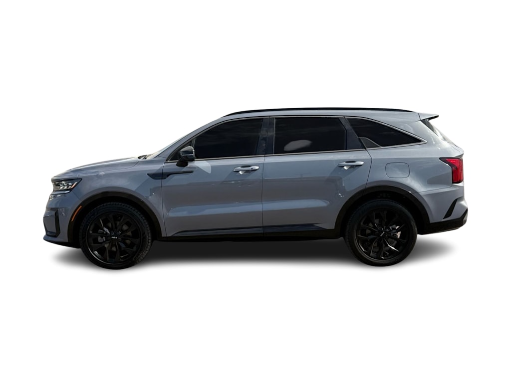 Thumbnail: 2023 Kia Sorento - 3