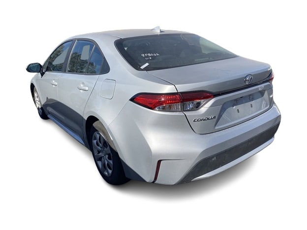 2022 Toyota Corolla LE 2