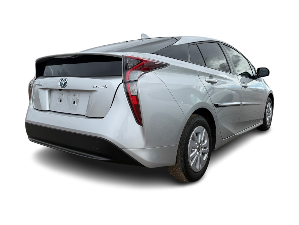 Thumbnail: 2016 Toyota Prius - 12