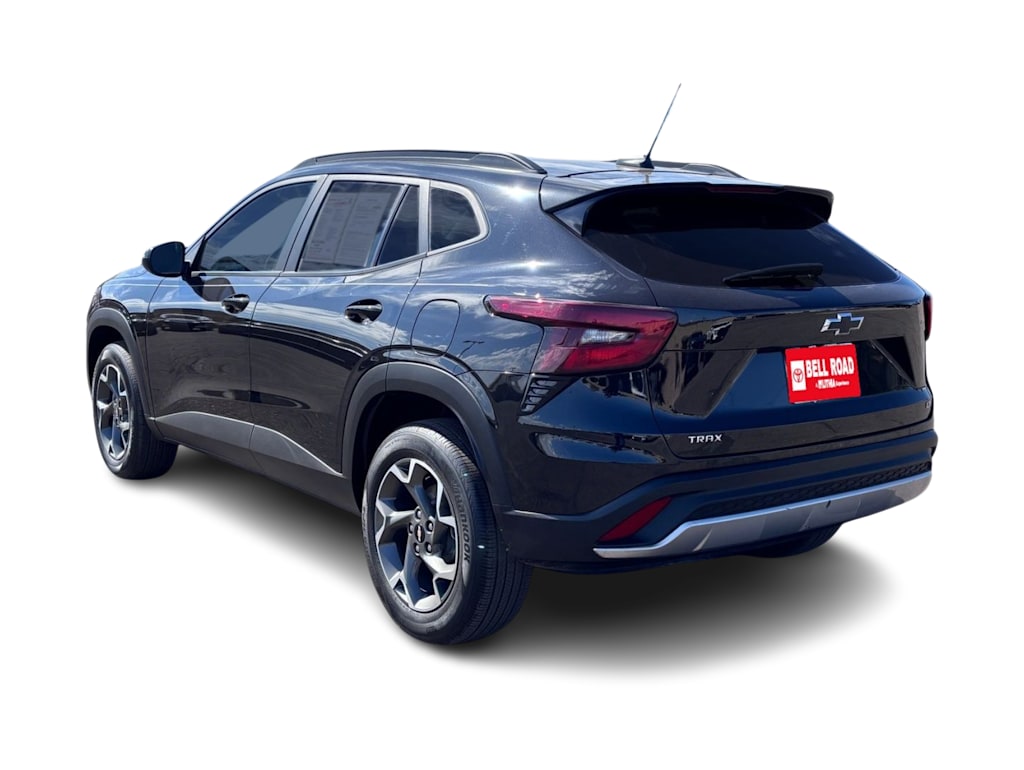 Thumbnail: 2025 Chevrolet Trax - 4