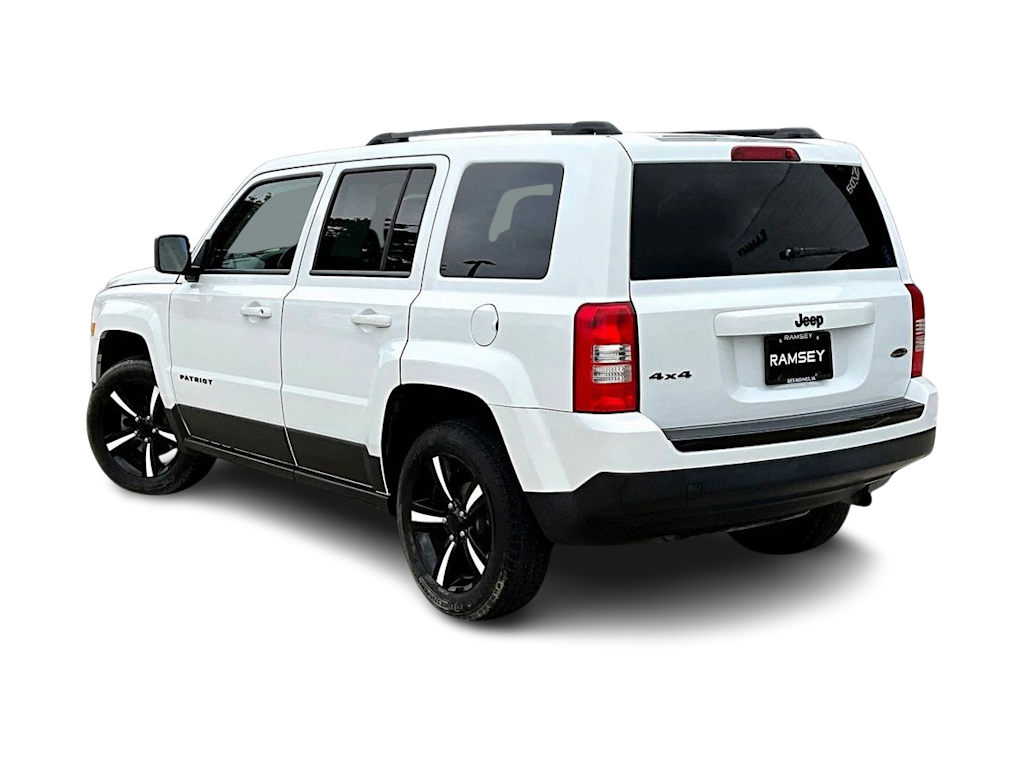 Thumbnail: 2015 Jeep Patriot - 3