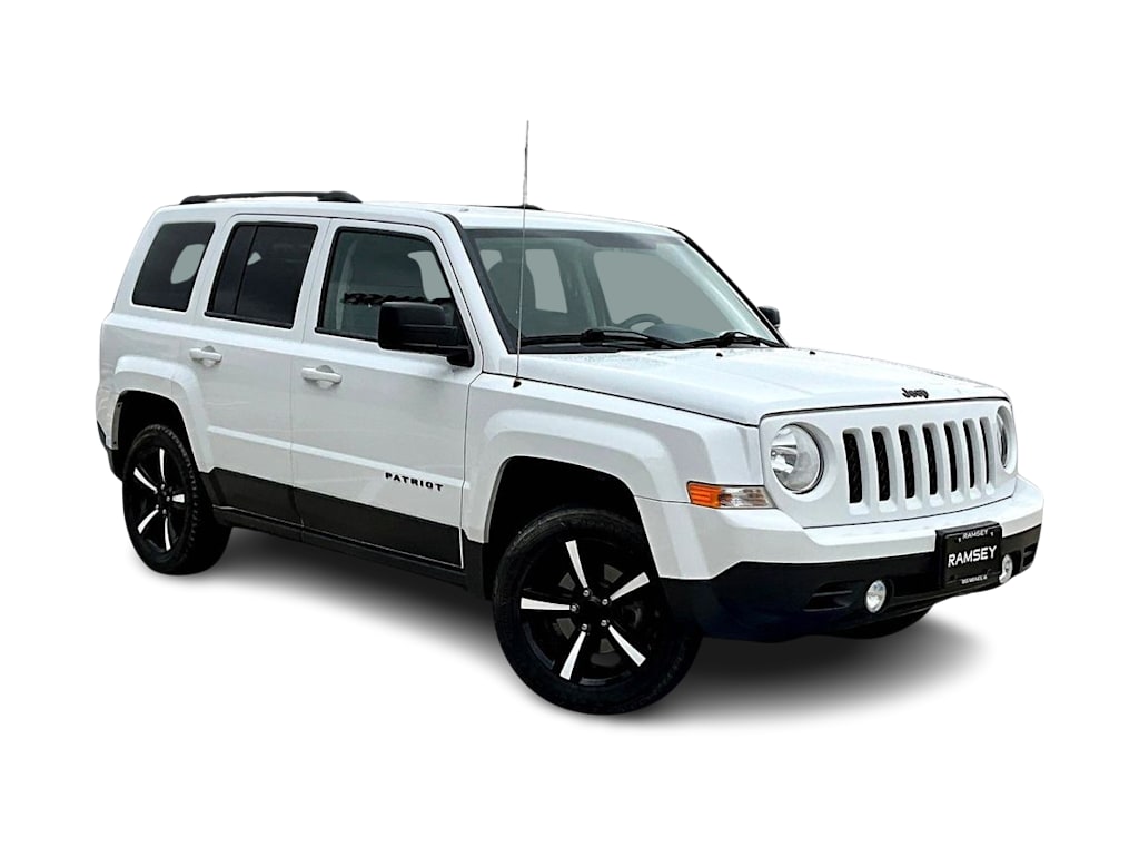 Thumbnail: 2015 Jeep Patriot - 21