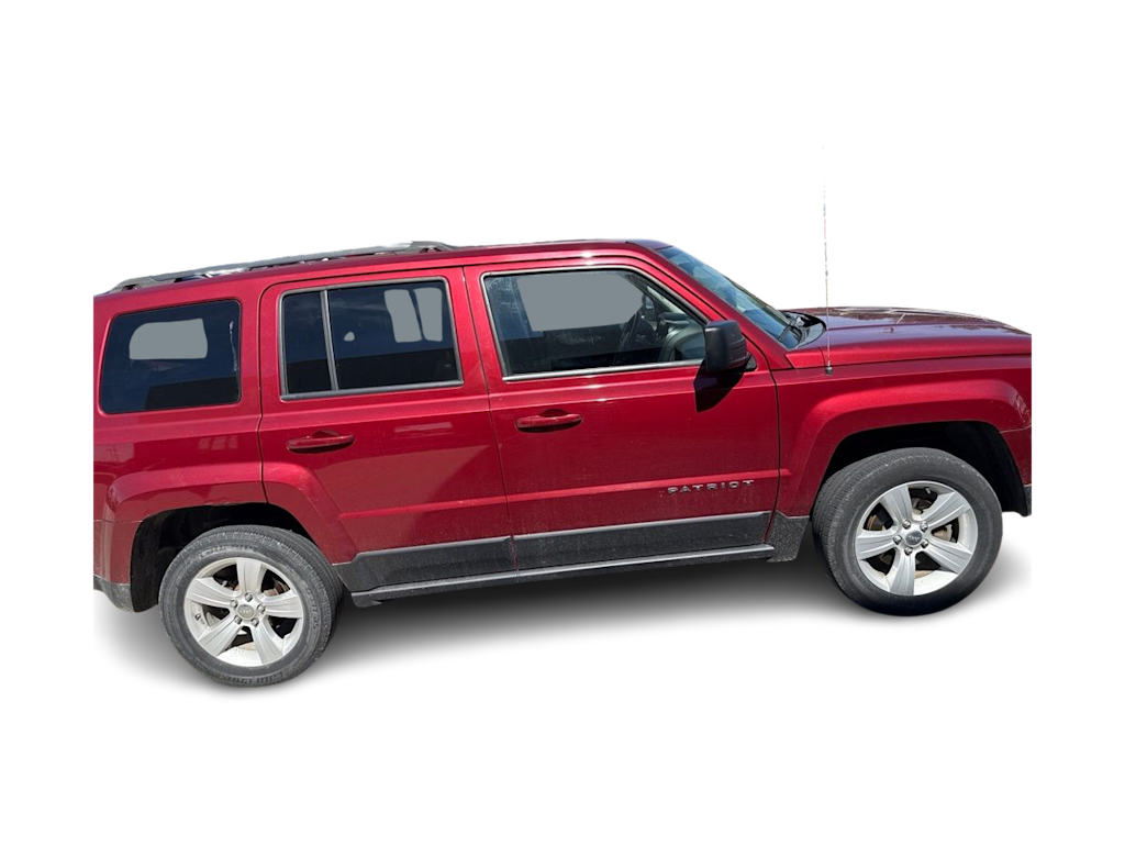 Thumbnail: 2016 Jeep Patriot - 7