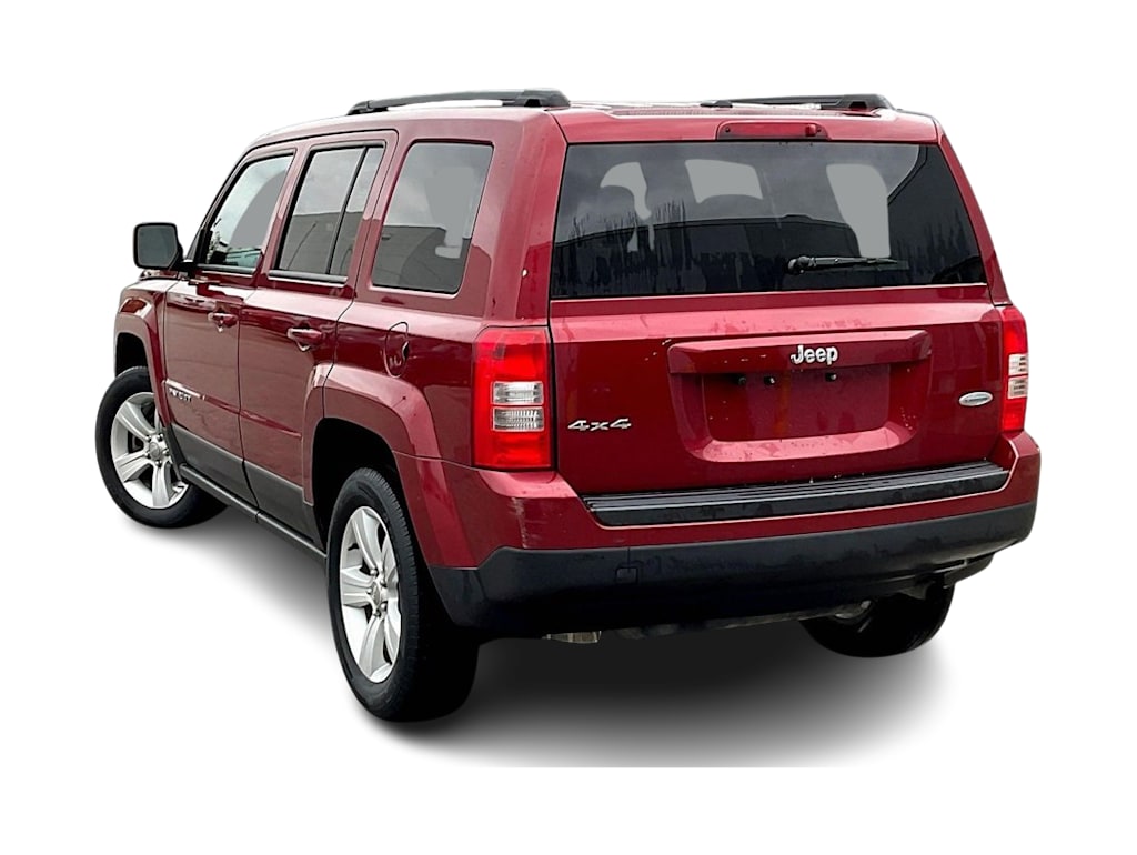 Thumbnail: 2016 Jeep Patriot - 3