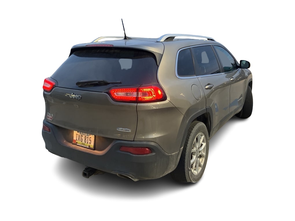 Thumbnail: 2016 Jeep Cherokee - 9