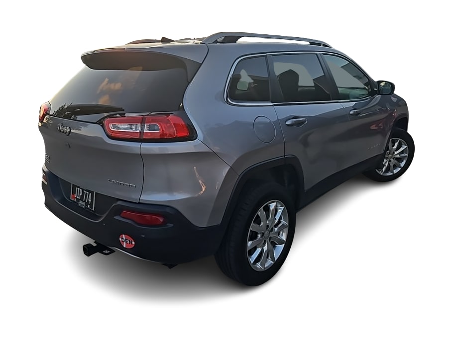 Thumbnail: 2017 Jeep Cherokee - 11