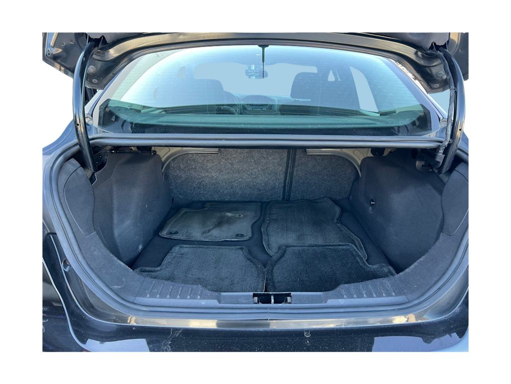 Thumbnail: 2015 Ford Focus - 15