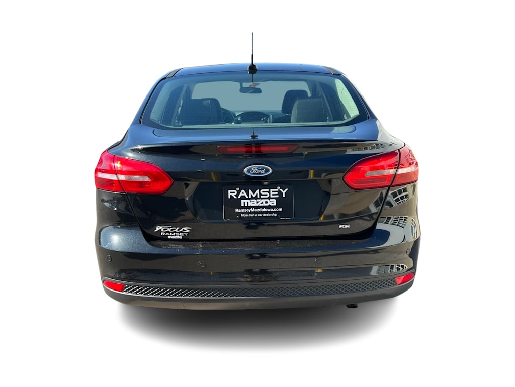 Thumbnail: 2015 Ford Focus - 5