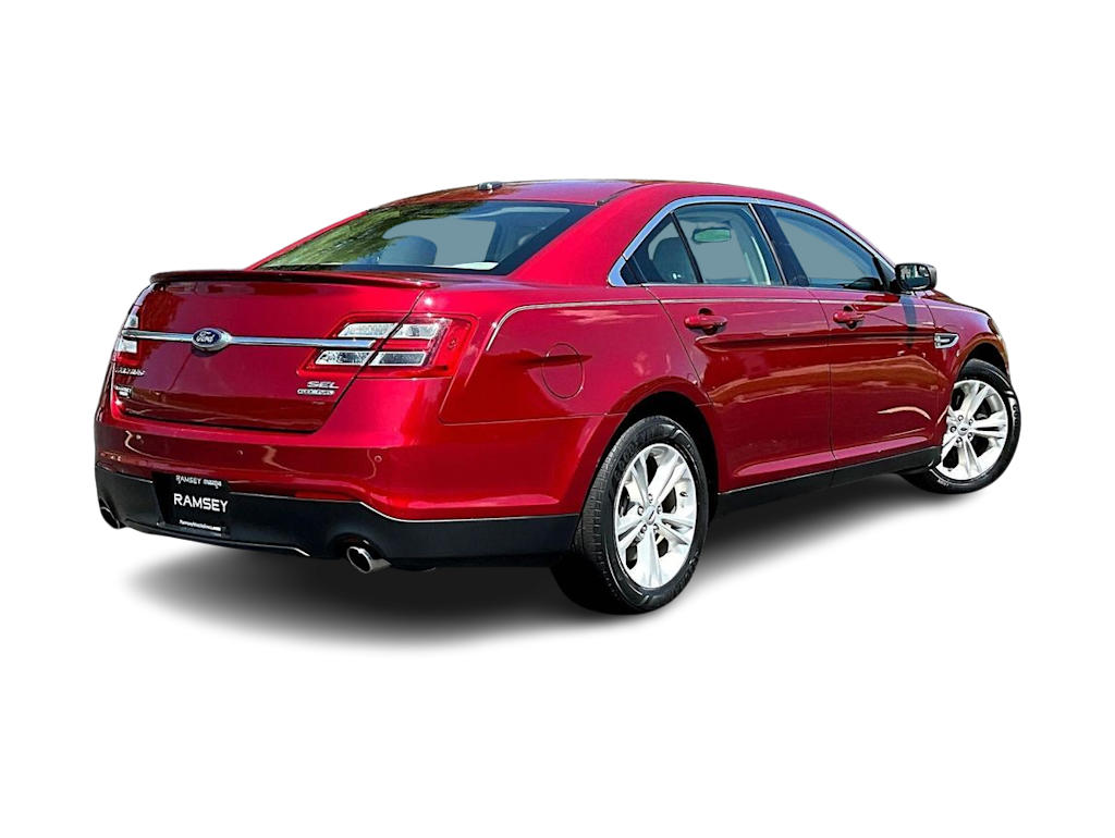 Thumbnail: 2014 Ford Taurus - 19