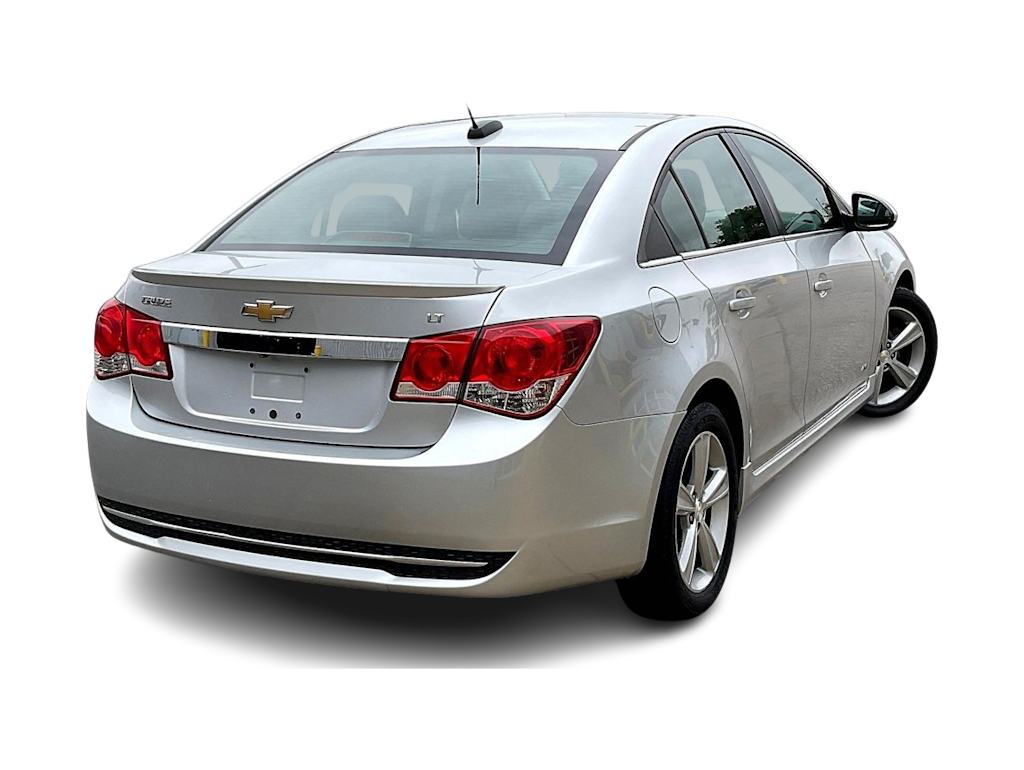 Thumbnail: 2016 Chevrolet Cruze - 17