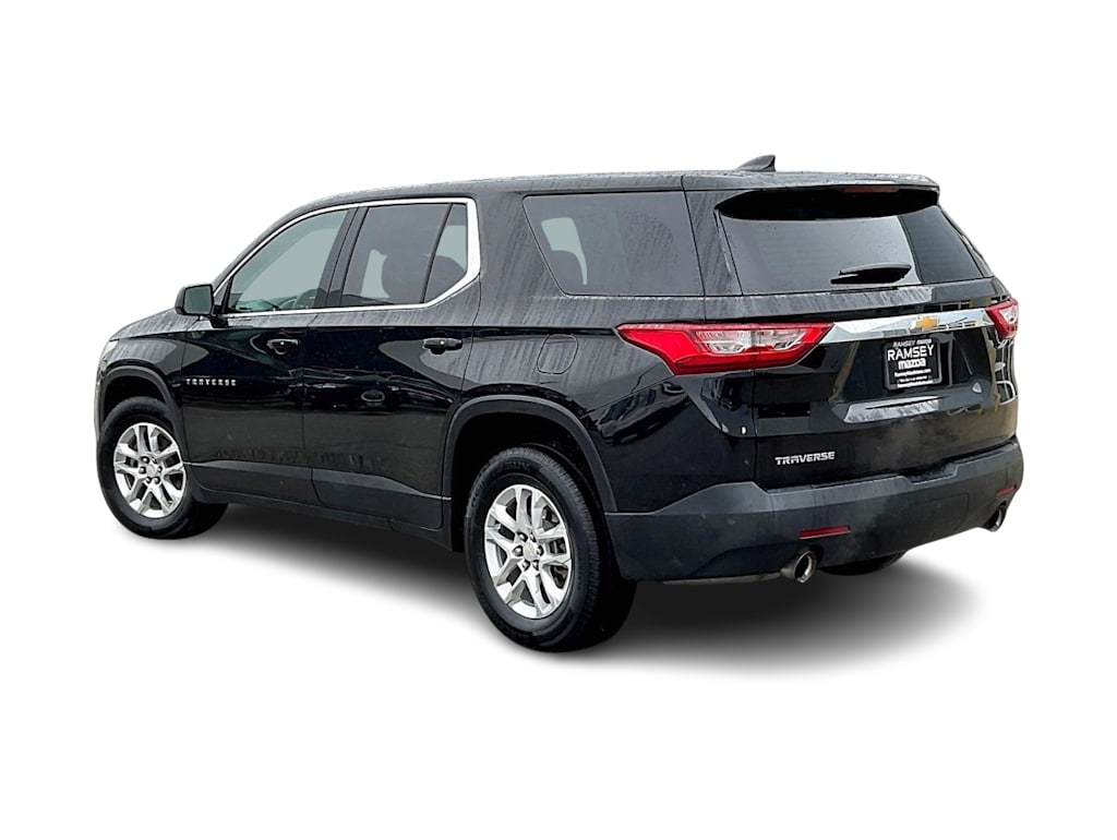 Thumbnail: 2018 Chevrolet Traverse - 3