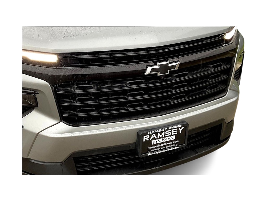 Thumbnail: 2024 Chevrolet Traverse - 32
