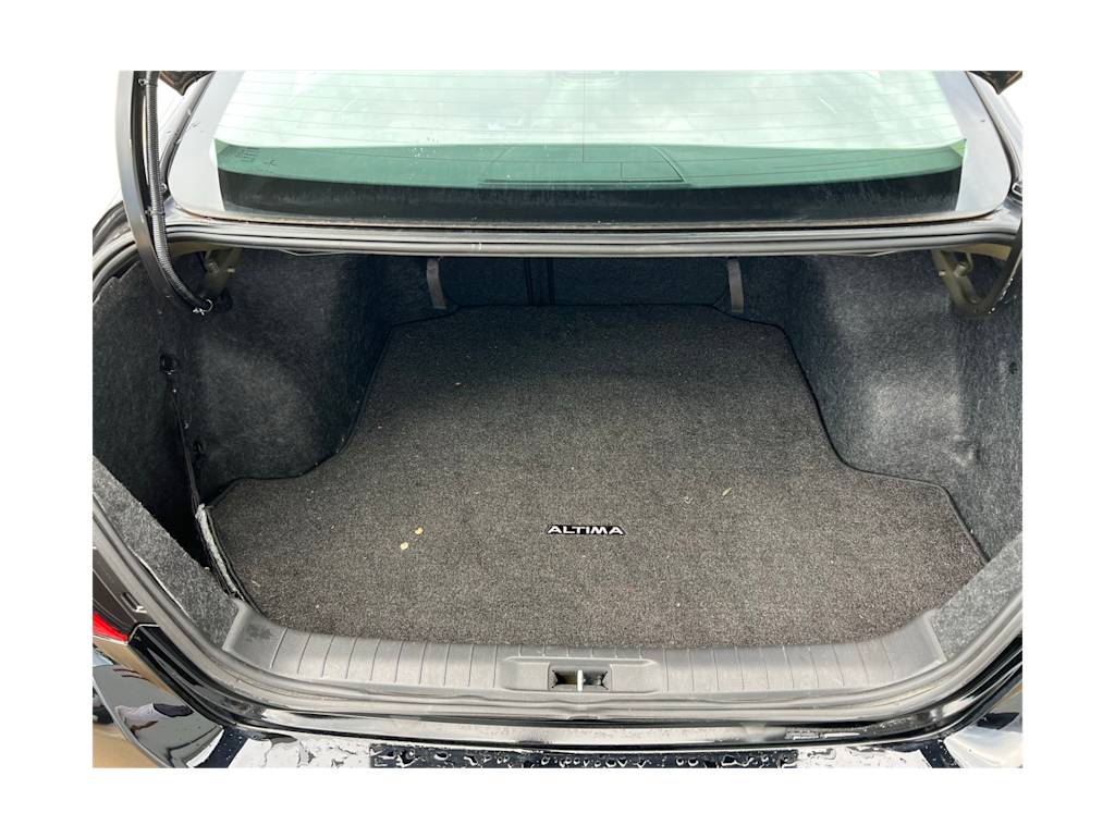 Thumbnail: 2016 Nissan Altima - 12