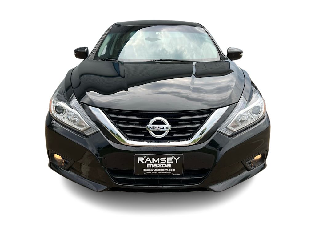 Thumbnail: 2016 Nissan Altima - 6