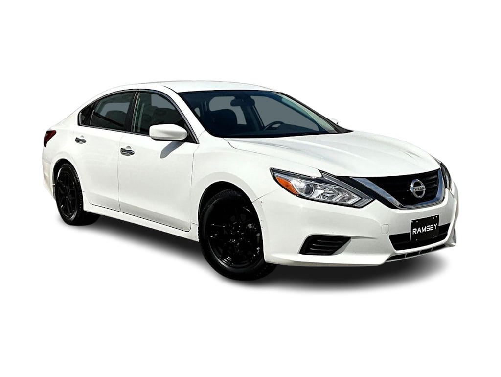 Thumbnail: 2018 Nissan Altima - 21