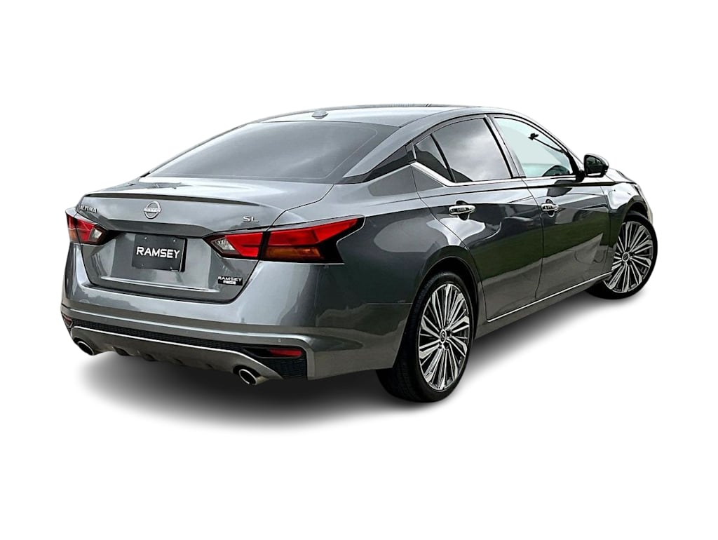 Thumbnail: 2023 Nissan Altima - 21