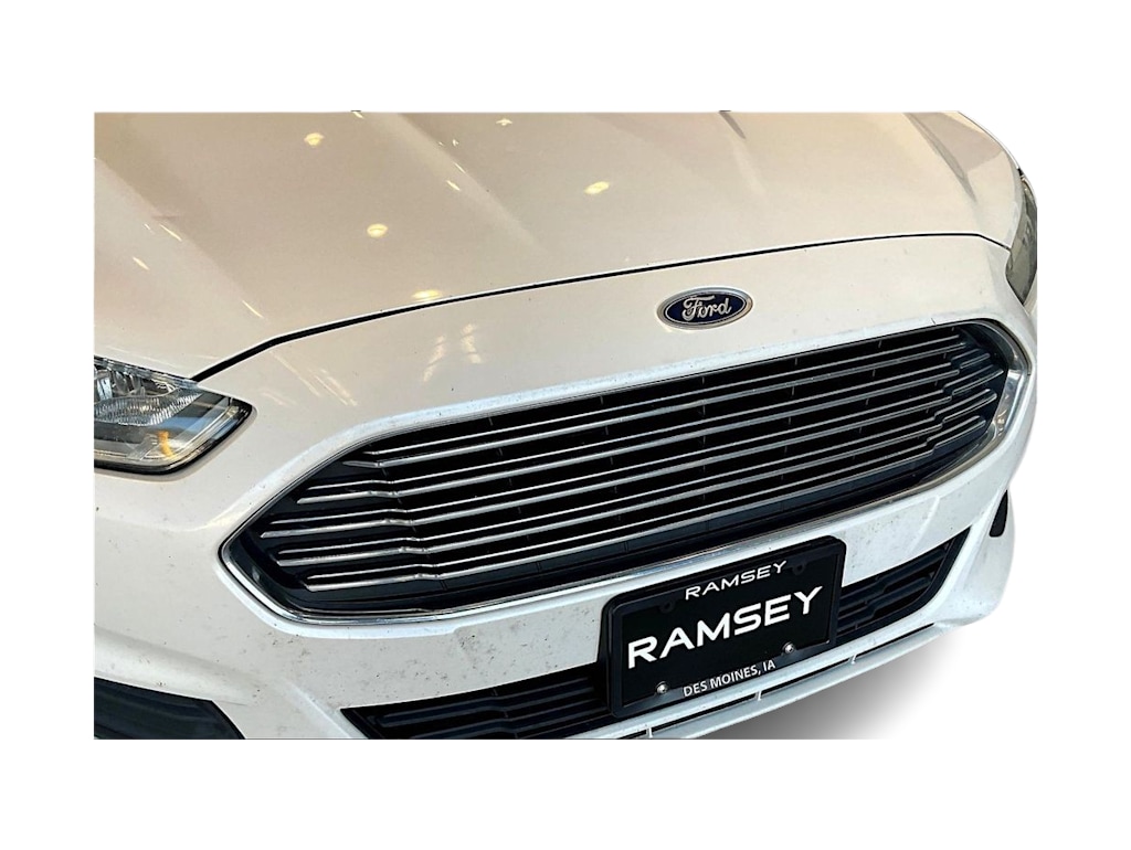 Thumbnail: 2013 Ford Fusion - 32