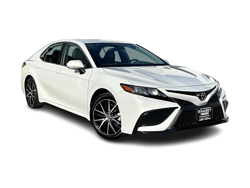 Thumbnail: 2023 Toyota Camry - 22