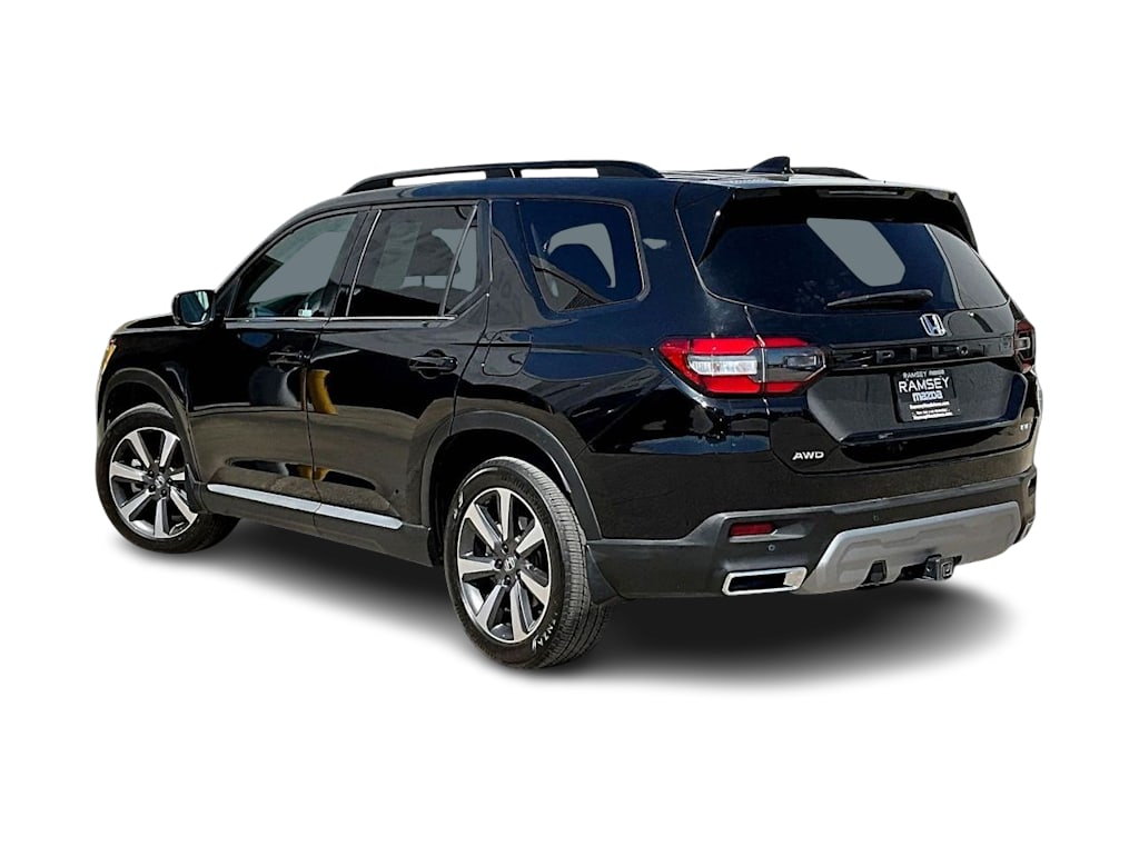 Thumbnail: 2023 Honda Pilot - 3