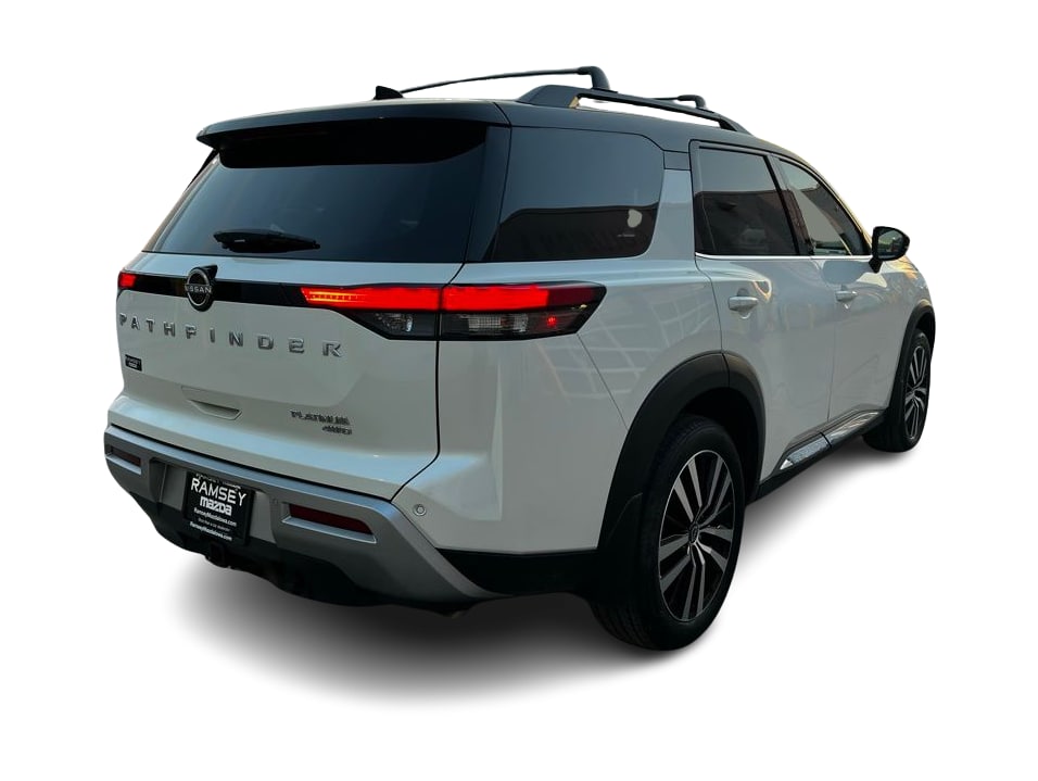 Thumbnail: 2024 Nissan Pathfinder - 17