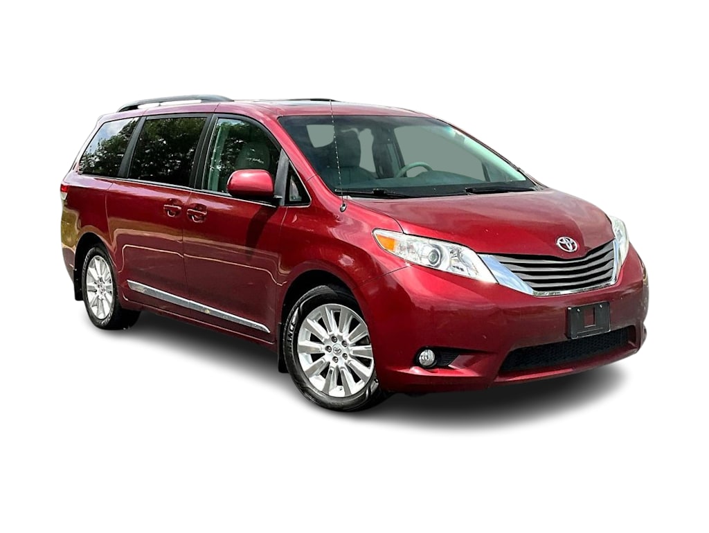 Thumbnail: 2011 Toyota Sienna - 19