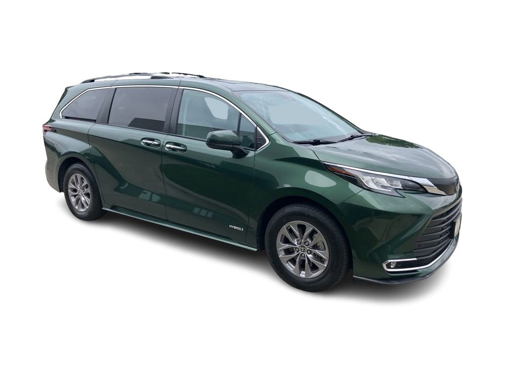 Thumbnail: 2021 Toyota Sienna - 8