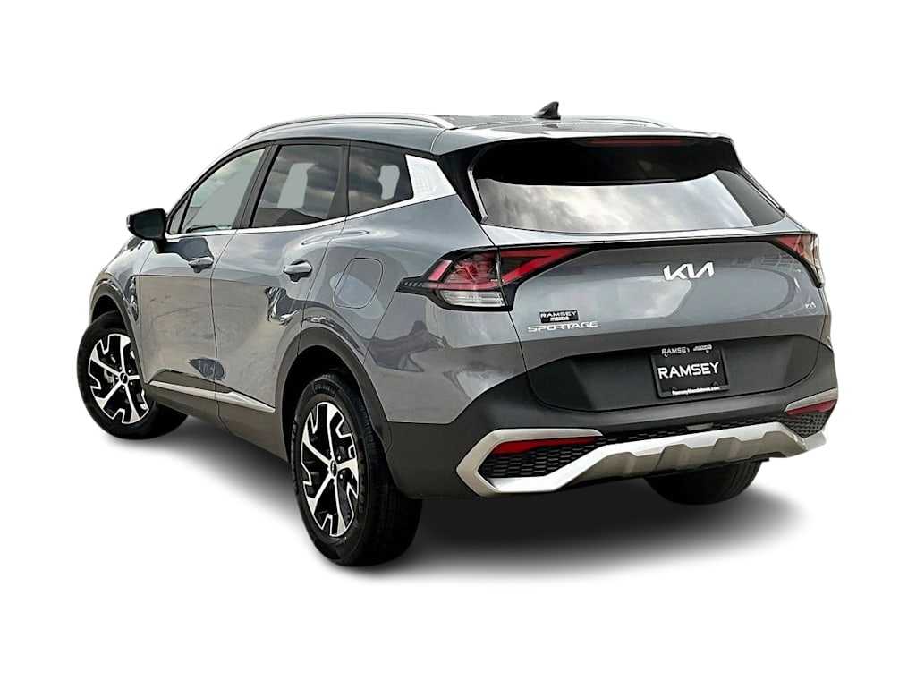 Thumbnail: 2023 Kia Sportage - 3