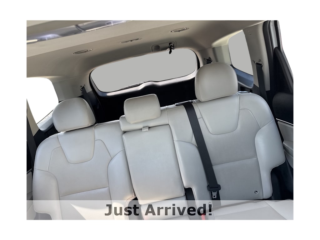 Thumbnail: 2020 Kia Telluride - 15