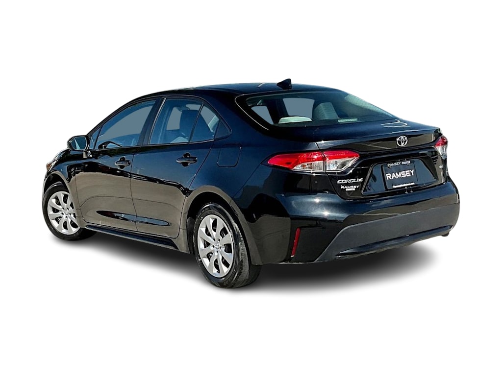 Thumbnail: 2022 Toyota Corolla - 3