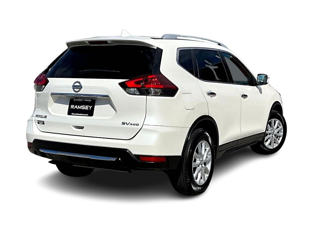 Thumbnail: 2018 Nissan Rogue - 20