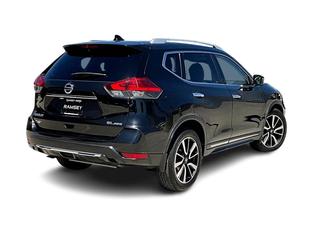 Thumbnail: 2017 Nissan Rogue - 20