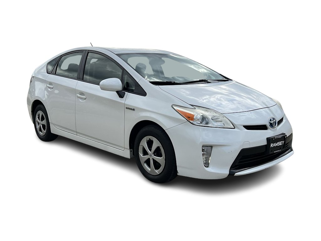 2013 Toyota Prius Two 22