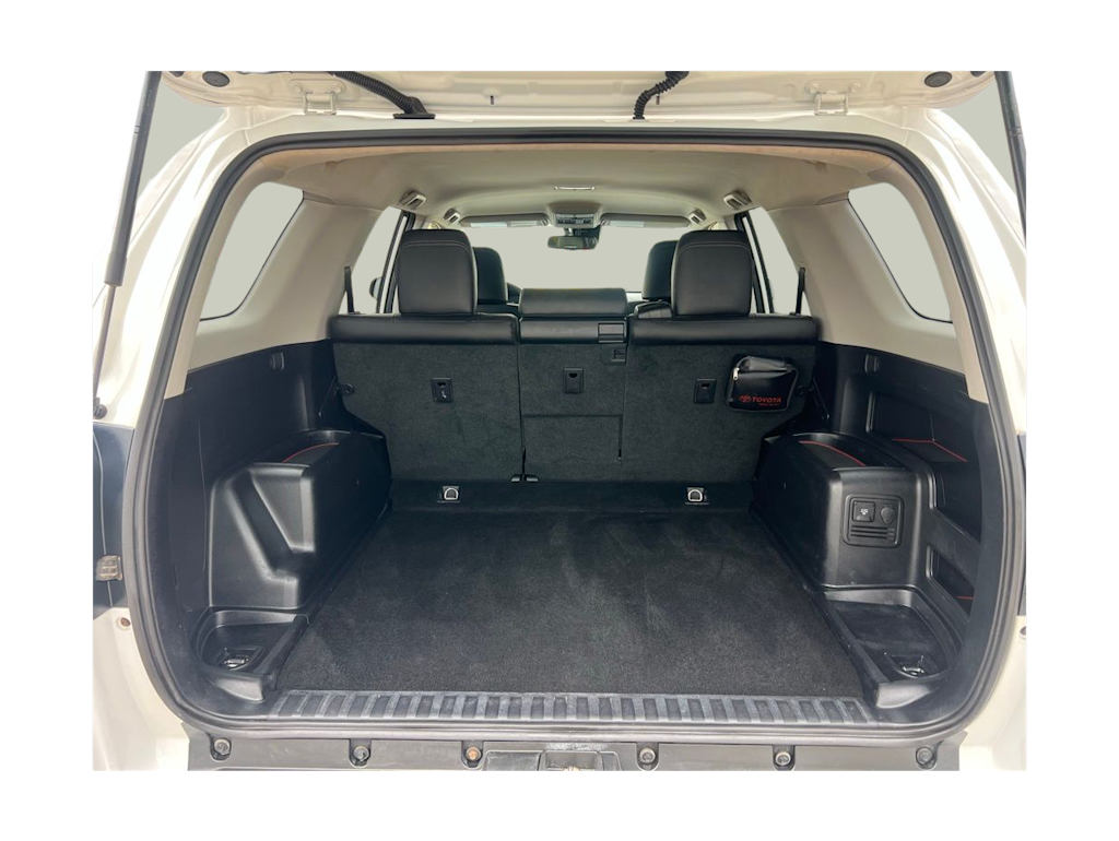 Thumbnail: 2022 Toyota 4Runner - 17